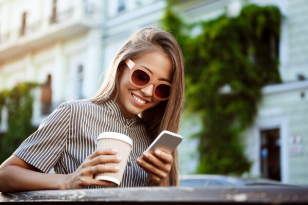 Dalla chat sex gratis all'abbonamento: quando vale la pena fare l'upgrade